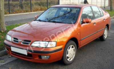 Лобовое стекло Nissan Primera P11